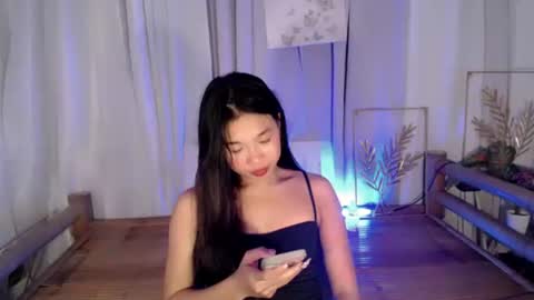 JUST CALL ME LLANA online show from February 19, 2026, 4:30 am