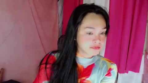 TYRA online show from November 11, 2025, 2:55 am