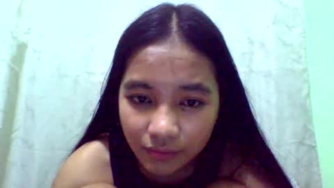 Snapshot of urskinnygirl4u18 chatting on March 4, 2025, 3:55 am Urskinnygirl4u18 - ROSE ROOM online show from March 4, 2025, 3:55 am