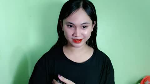 Snapshot of ursweet_athisa18 chatting on April 25, 2026, 9:34 am Athisa online show from April 25, 2026, 9:34 am
