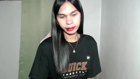 ursweet_zeviixx online show from November 22, 2025, 10:53 pm