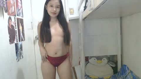 Snapshot of ursweetclassygirl chatting on June 15, 2026, 9:50 pm Ursweetclassygirl online show from June 15, 2026, 9:50 pm