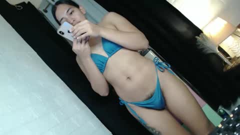 ursweetgirl thea online show from September 17, 2025, 2:46 am