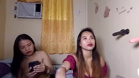 urswt_foxlyn online show from November 27, 2025, 6:48 am
