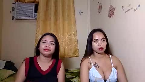 urswt_foxlyn online show from December 3, 2025, 11:30 am