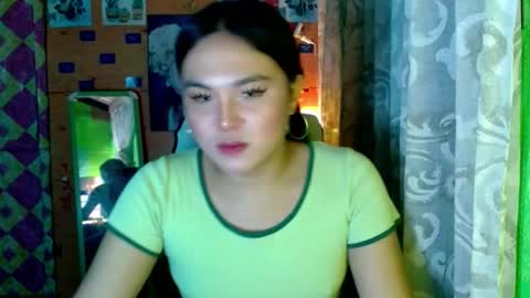 YOURGIRLCAMILLA online show from January 6, 2026, 4:54 pm