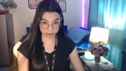 Snapshot of urwetasianprincessxx chatting on December 19, 2024, 12:56 pm Ashley Kate Mateo Gray online show from December 19, 2024, 12:56 pm