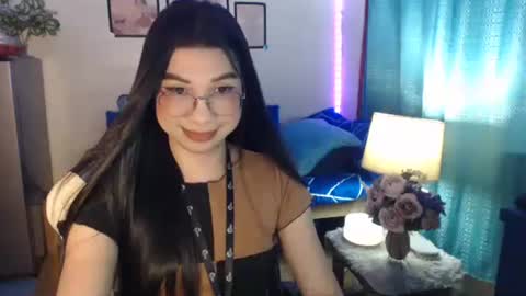 Snapshot of urwetasianprincessxx chatting on December 20, 2024, 10:27 am Ashley Kate Mateo Gray online show from December 20, 2024, 10:27 am