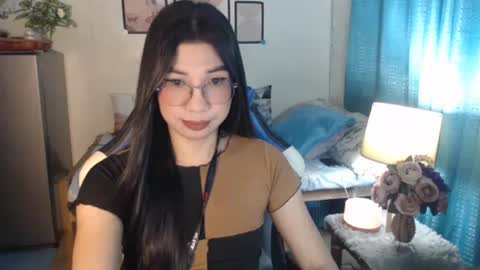 Snapshot of urwetasianprincessxx chatting on February 4, 2025, 10:43 am Ashley Kate Mateo Gray online show from February 4, 2025, 10:43 am