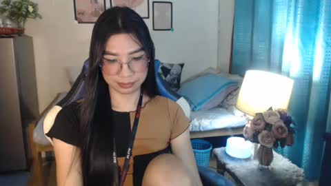 Snapshot of urwetasianprincessxx chatting on February 12, 2025, 8:59 am Ashley Kate Mateo Gray online show from February 12, 2025, 8:59 am