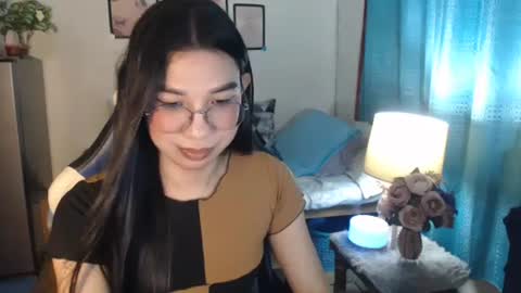 Snapshot of urwetasianprincessxx chatting on March 8, 2025, 2:30 pm Ashley Kate Mateo Gray online show from March 8, 2025, 2:30 pm