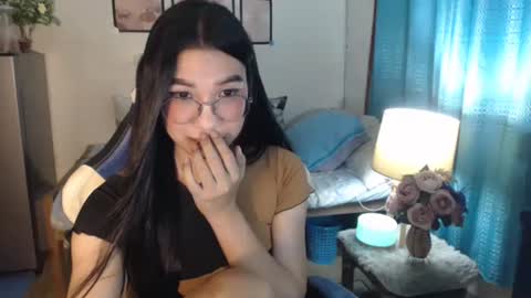 Snapshot of urwetasianprincessxx chatting on March 9, 2025, 2:32 pm Ashley Kate Mateo Gray online show from March 9, 2025, 2:32 pm