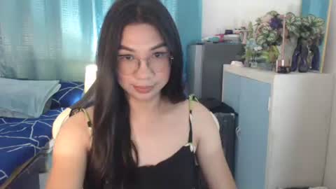 Snapshot of urwetasianprincessxx chatting on October 8, 2025, 10:35 am Ashley Kate Mateo Gray online show from October 8, 2025, 10:35 am