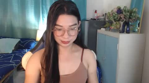 Snapshot of urwetasianprincessxx chatting on November 14, 2025, 11:31 am Ashley Kate Mateo Gray online show from November 14, 2025, 11:31 am