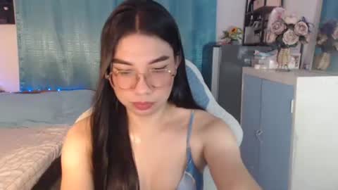 Ashley Kate Mateo Gray online show from March 11, 2026, 11:49 am