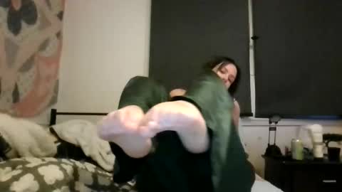 wet baby online show from January 7, 2026, 12:13 am