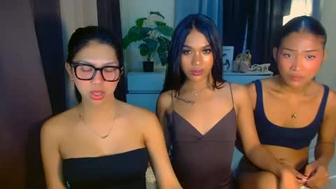 urwildest_margaret online show from April 20, 2026, 6:31 pm