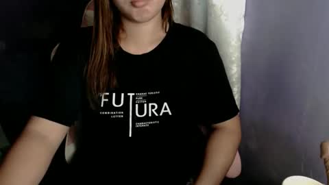 urwildslutty17 online show from November 23, 2025, 1:05 am