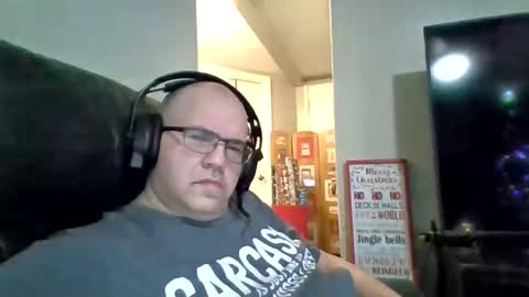 usstarr1 online show from December 31, 2024, 5:07 pm