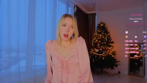 Chloe online show from March 5, 2026, 1:18 pm