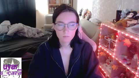 Cara online show from October 19, 2025, 11:33 am