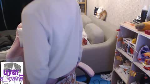 Cara online show from November 21, 2025, 1:21 pm