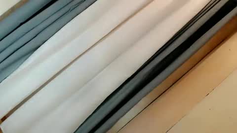 JESS - DONT FORGET TO FOLLOW ME AND GIVE ME THUMBS UP online show from November 22, 2025, 9:41 am