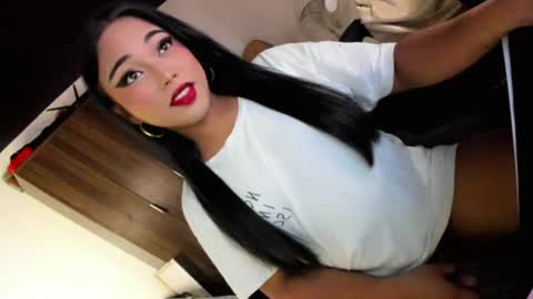 JESS - DONT FORGET TO FOLLOW ME AND GIVE ME THUMBS UP online show from June 11, 2026, 6:06 pm