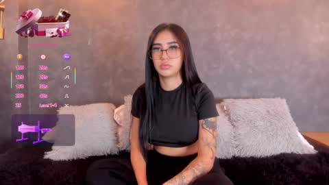 VAELINA ANGELS online show from February 23, 2026, 3:26 am