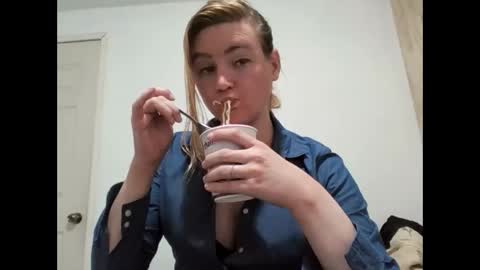 Snapshot of vagimosa chatting on October 13, 2025, 7:41 am vagimosa online show from October 13, 2025, 7:41 am