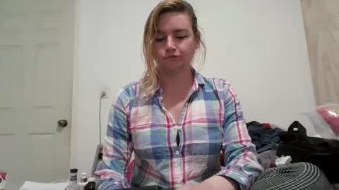 Snapshot of vagimosa chatting on November 1, 2025, 4:14 am vagimosa online show from November 1, 2025, 4:14 am