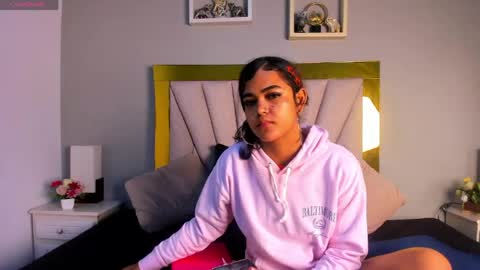 Snapshot of vahiolet_fuentes chatting on April 24, 2026, 3:31 am vahioleth online show from April 24, 2026, 3:31 am