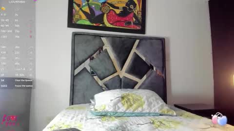 Vahiolet smith online show from November 3, 2025, 3:30 am