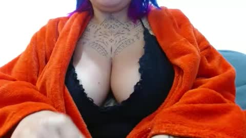 Vah Oliver online show from November 30, 2025, 3:16 pm