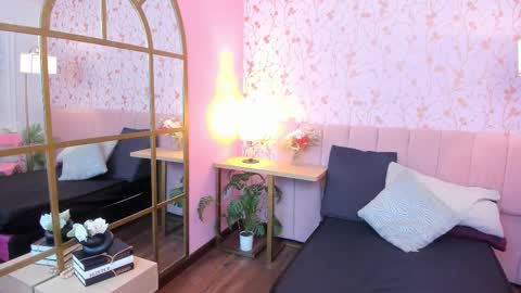 Vaiolet Harris online show from March 30, 2026, 11:44 am