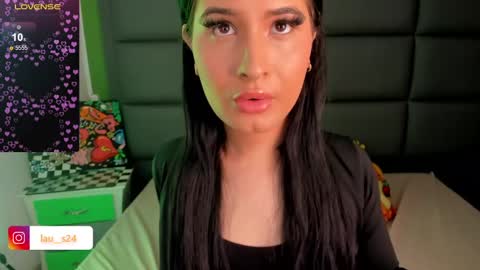 luna online show from March 8, 2025, 2:51 pm