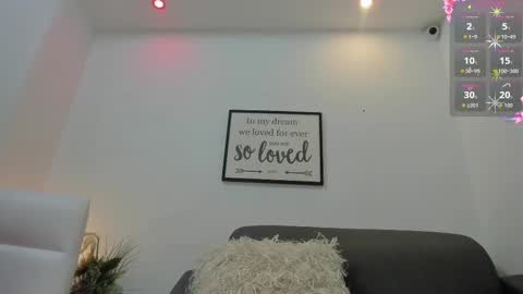 vainilla_heart online show from October 6, 2025, 3:04 am