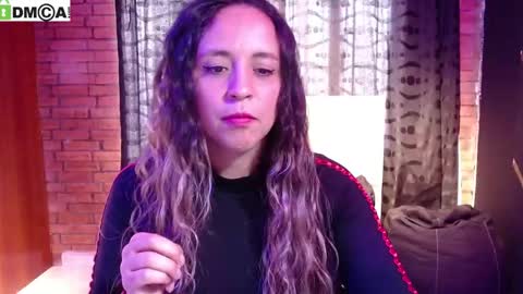 vaiolet online show from March 9, 2026, 8:46 pm