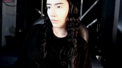 Snapshot of vaiolethsan chatting on January 12, 2026, 7:41 pm Vaioleth online show from January 12, 2026, 7:41 pm