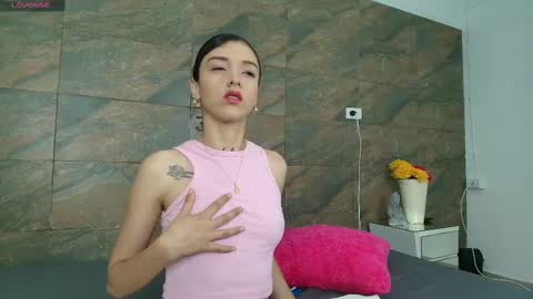 V A I O L E T T  S M I T H online show from February 26, 2025, 1:30 pm