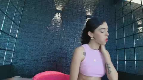 V A I O L E T T  S M I T H online show from February 28, 2025, 5:26 pm