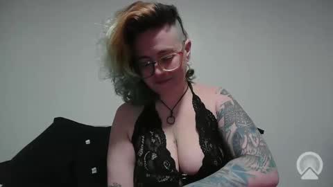 Snapshot of valarieak chatting on March 14, 2026, 5:35 am valarieak online show from March 14, 2026, 5:35 am