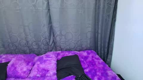 Snapshot of valeentiinaa_ chatting on February 22, 2025, 1:22 am VALENTINA online show from February 22, 2025, 1:22 am