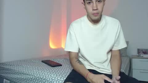 valen paul online show from December 16, 2025, 11:10 pm