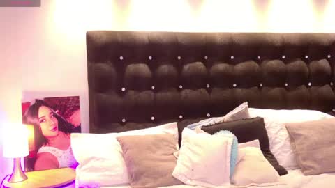 Valen Scott online show from April 22, 2026, 12:18 pm