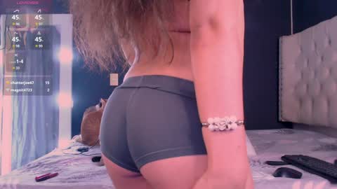 Snapshot of valen_thompson chatting on December 8, 2024, 2:28 am IG-valen mendoza99 twitter valenthompson99 online show from December 8, 2024, 2:28 am