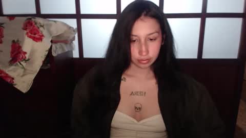 Valentina online show from April 14, 2026, 3:01 am