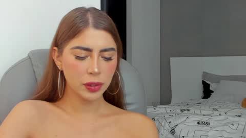 Angela online show from March 11, 2025, 7:36 pm