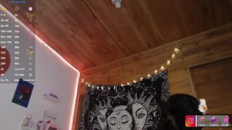 valentina online show from February 19, 2025, 6:11 am