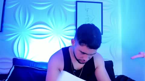 Snapshot of valenssio_moretti chatting on May 6, 2026, 2:29 am valenssio_moretti online show from May 6, 2026, 2:29 am